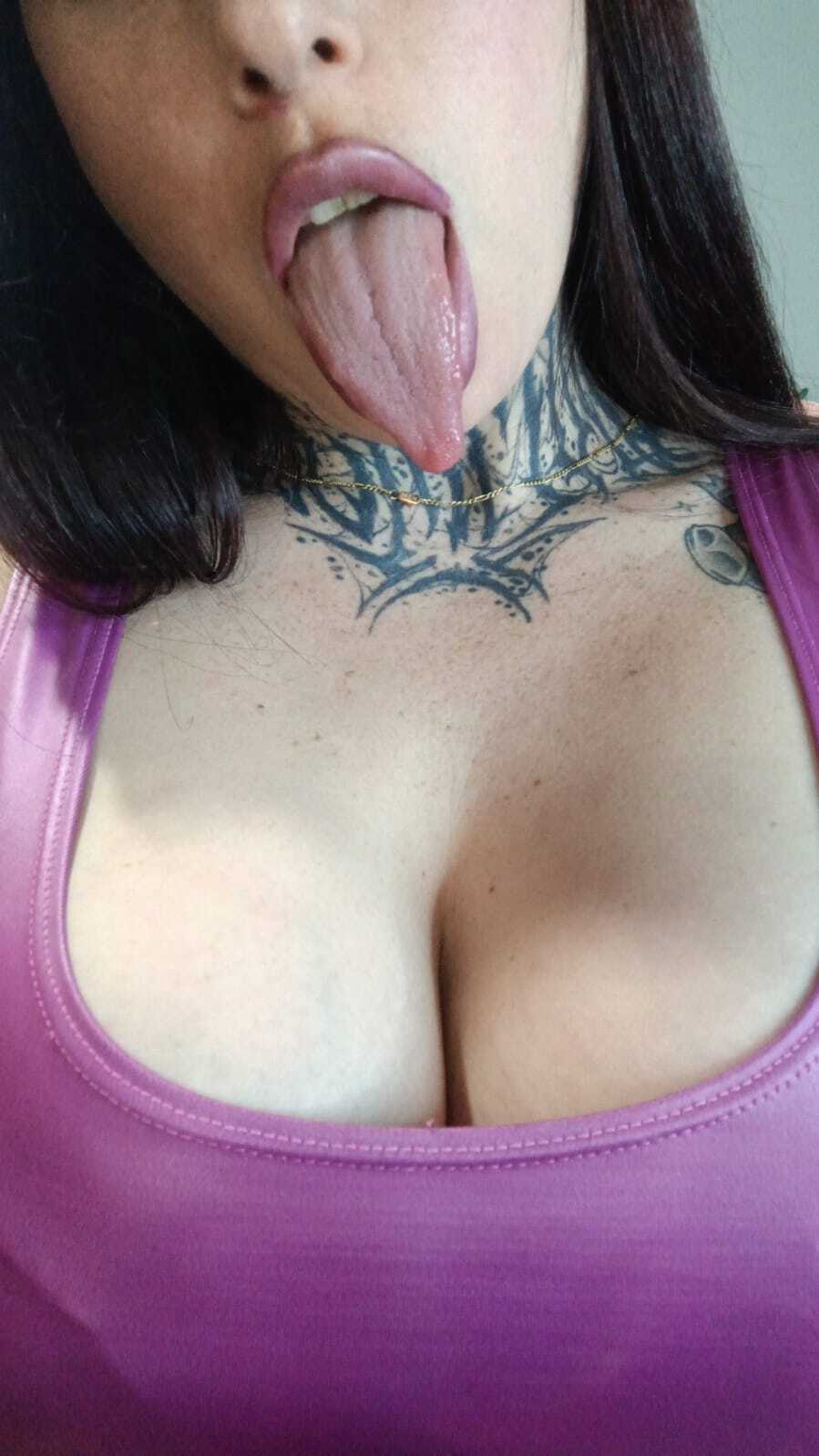 rosagonzalez from Jerkmate