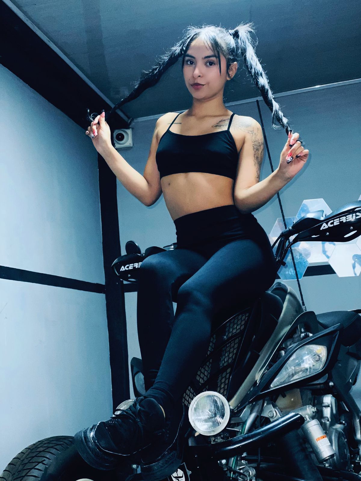 issabella_swan from Jerkmate