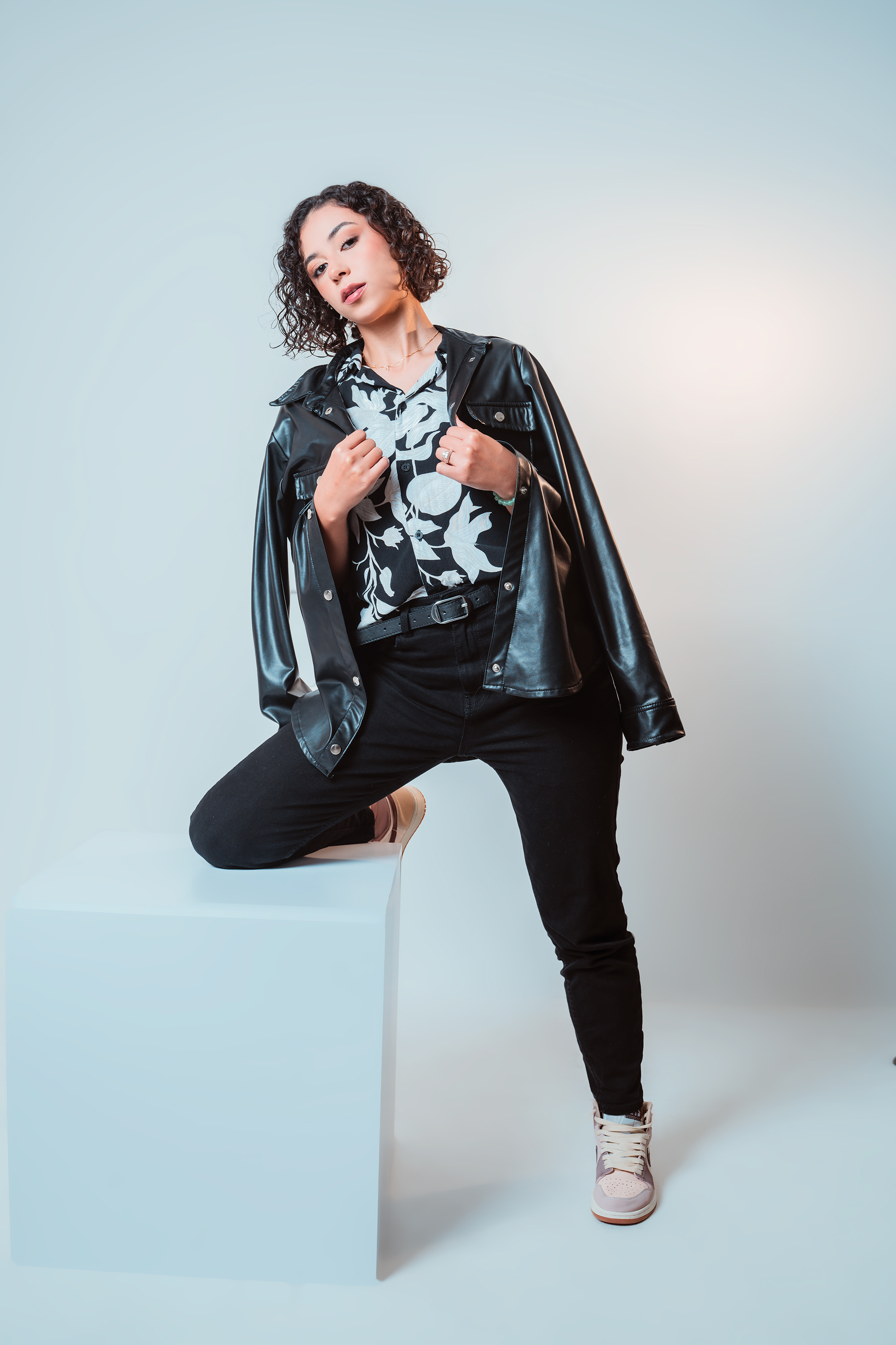 AlliceStevens picture 4