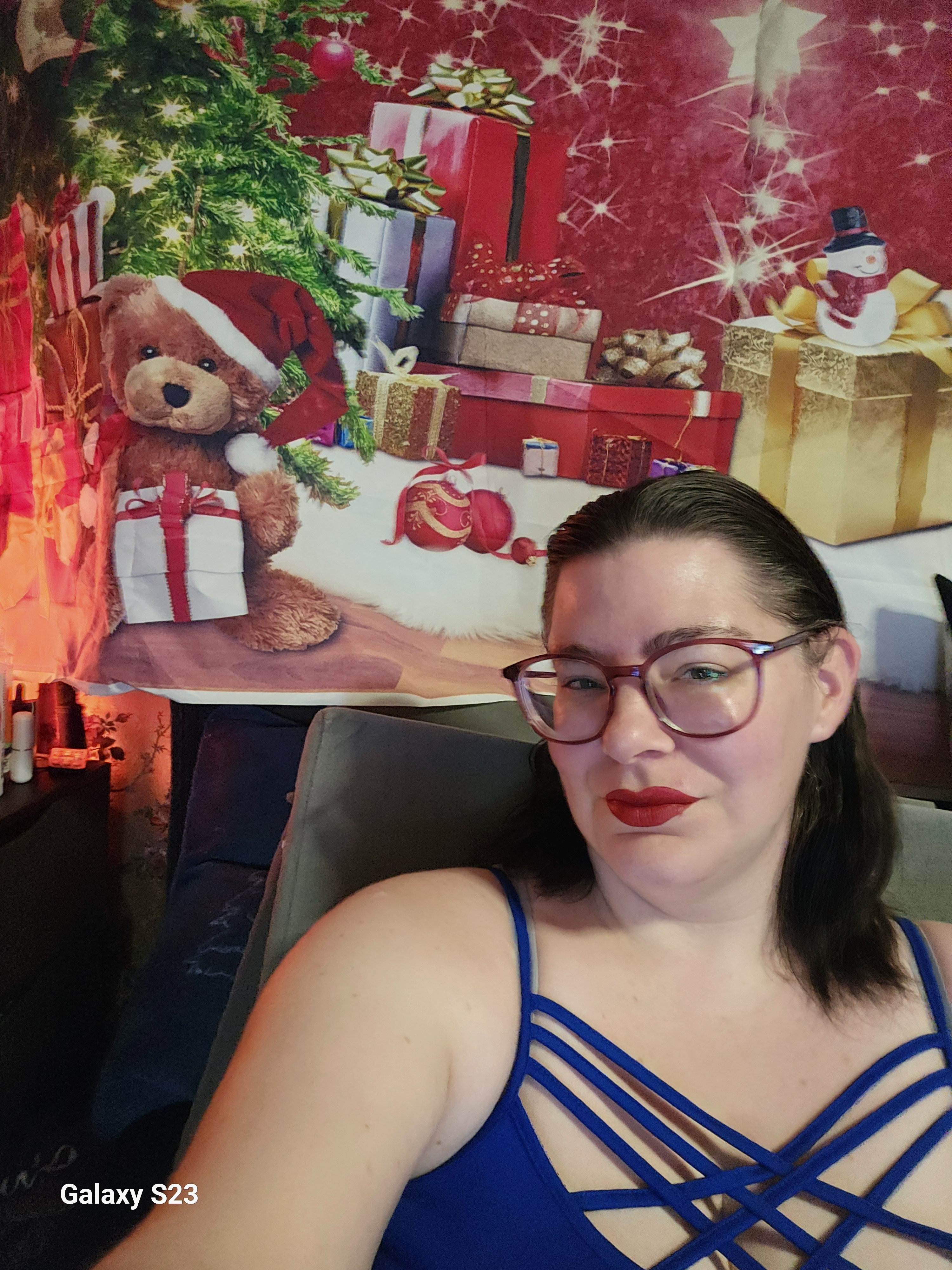 ZoeNextDoorx