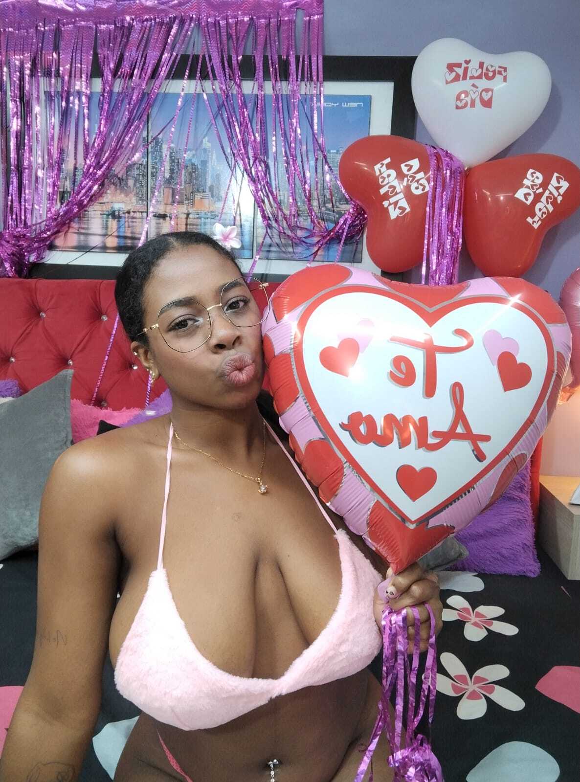 KathieGomes picture 4