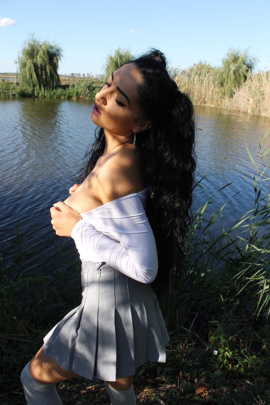 lovelykarina from Jerkmate