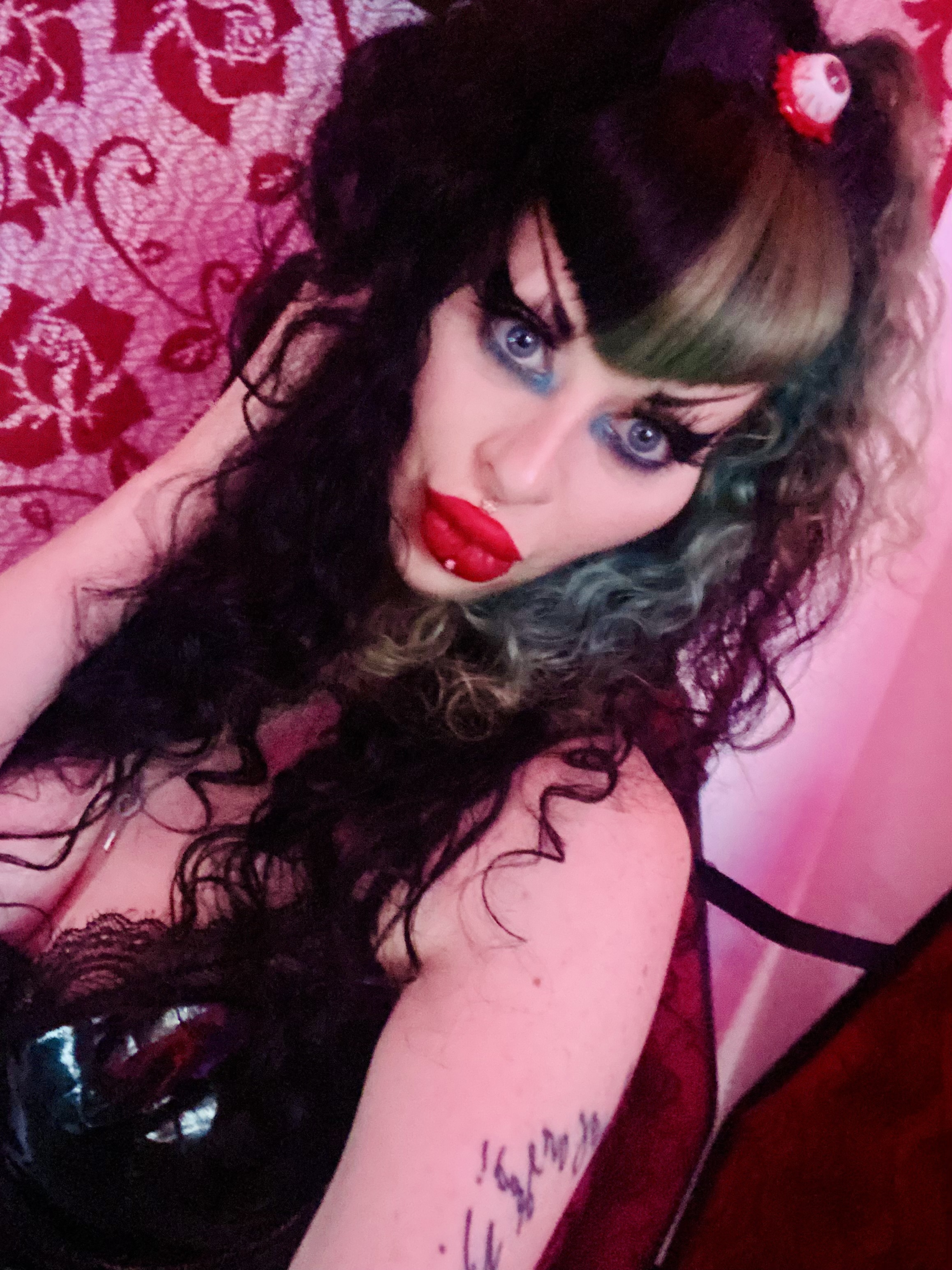 mistress_elurasavage from Jerkmate