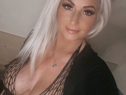 xnaughty_nyomi photo