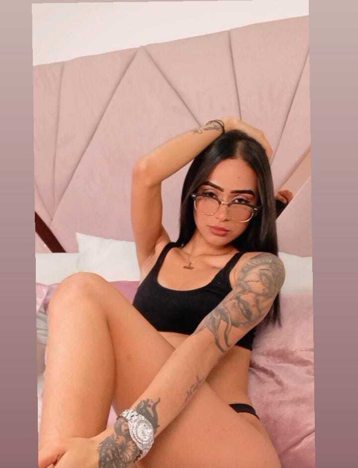 vanesareel from Jerkmate