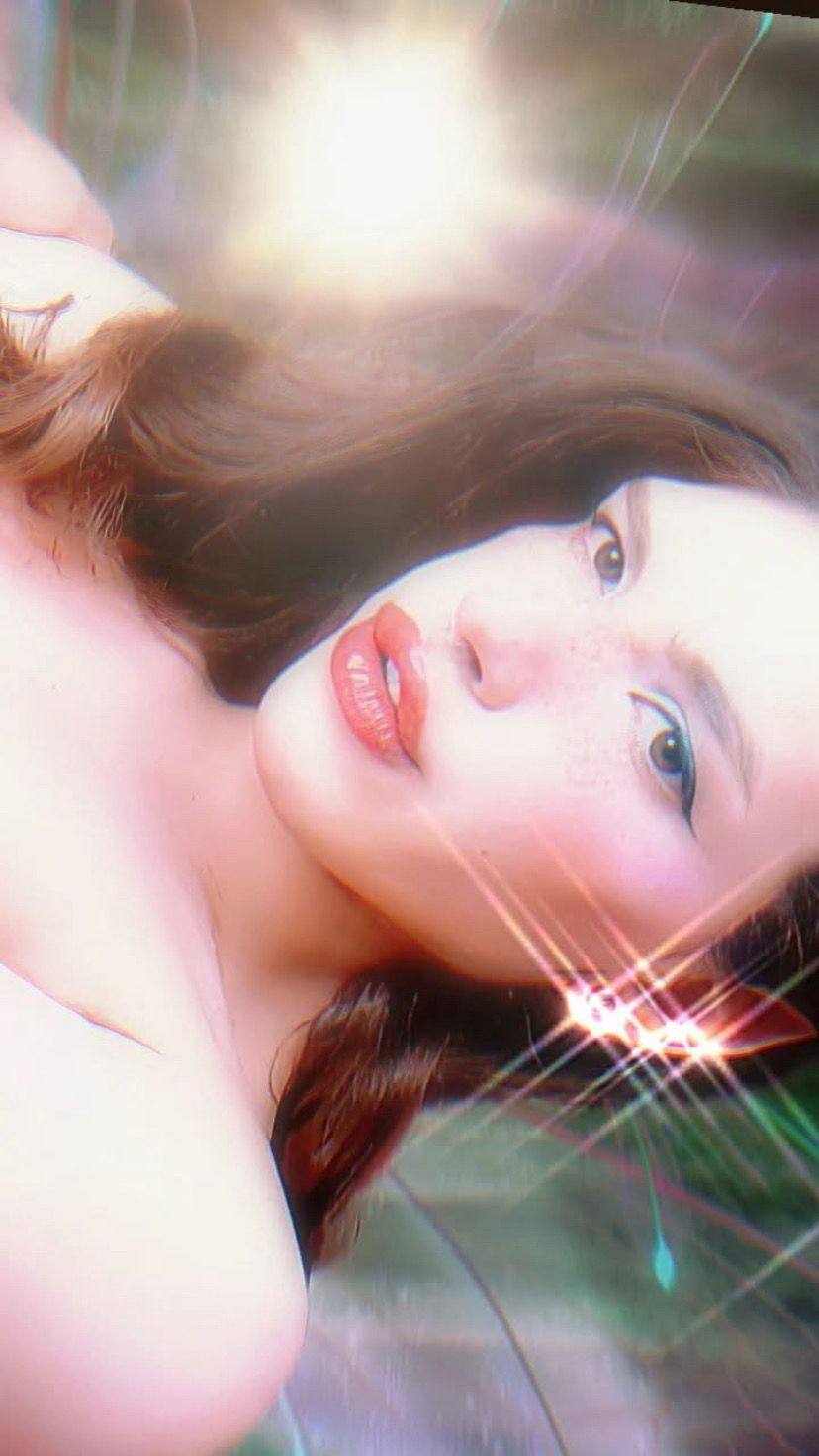 ella_thorne from Jerkmate