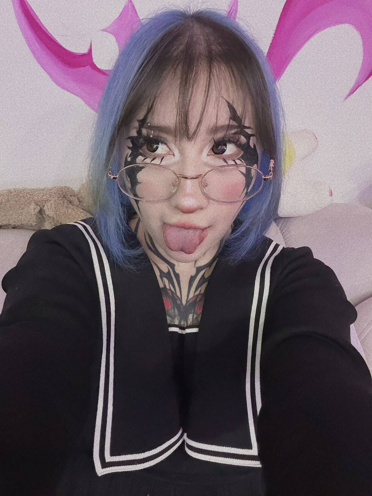 MiwaViolet302 photo 5