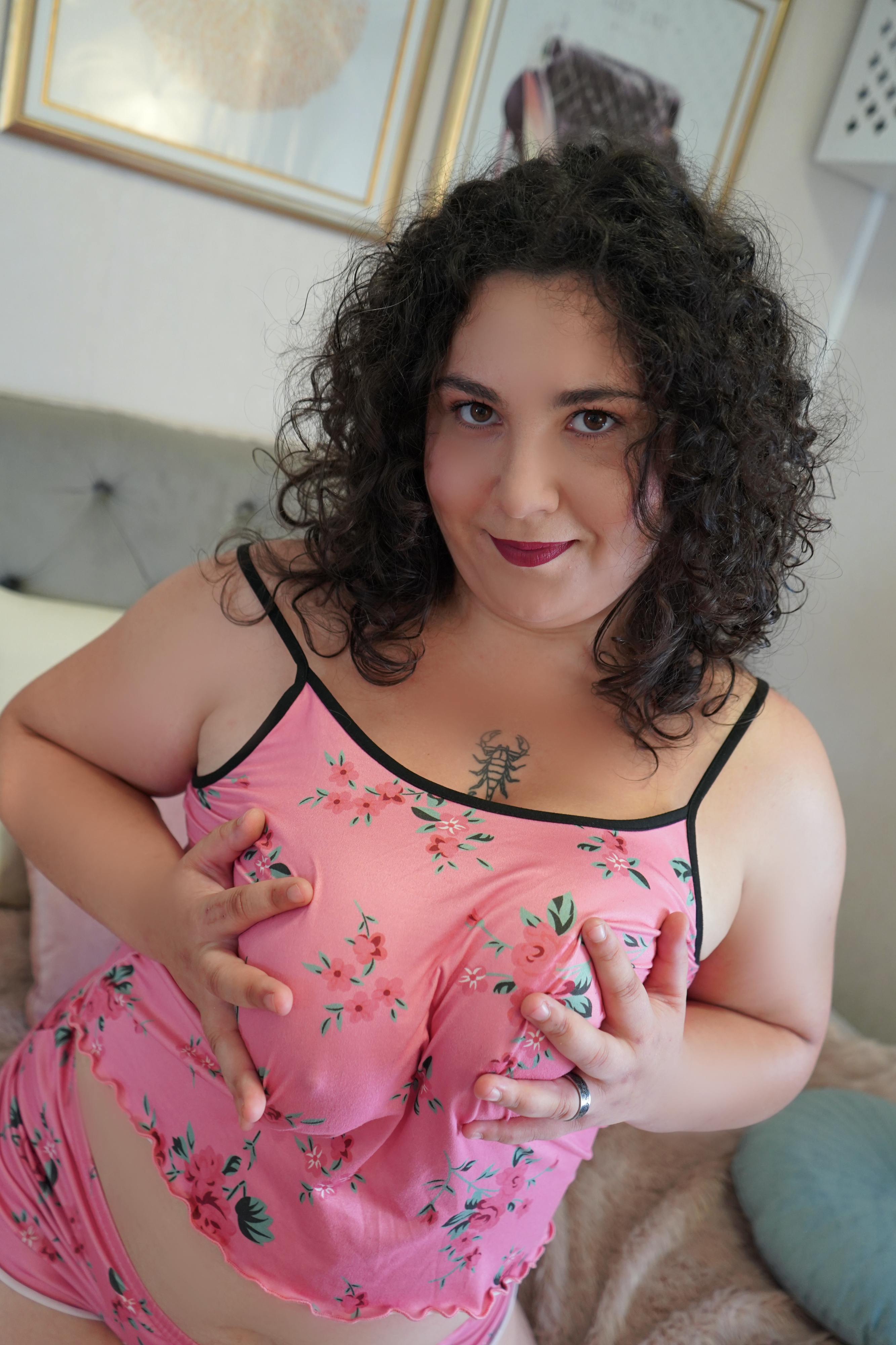 juicybellex from Jerkmate