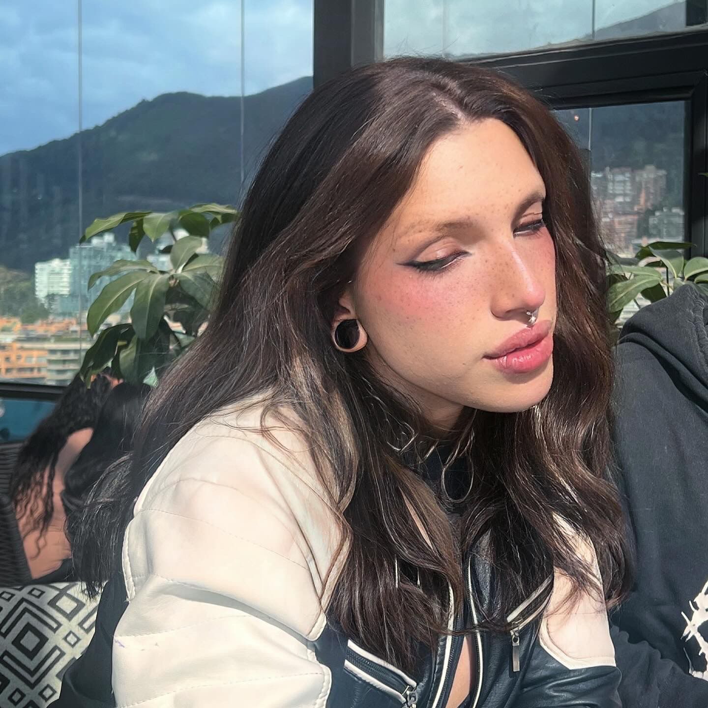 ella_thorne from Jerkmate