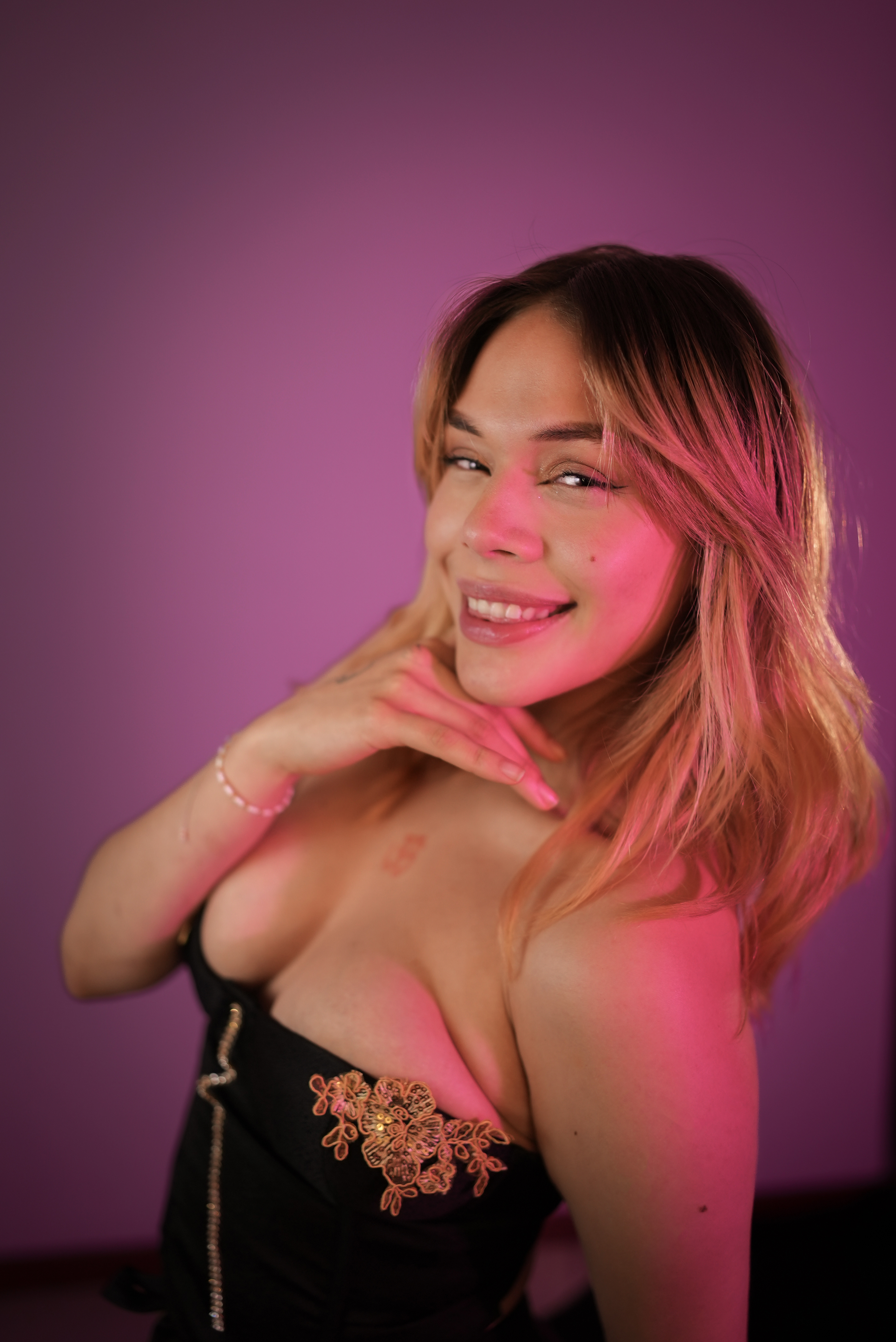 emma_rivera from Jerkmate