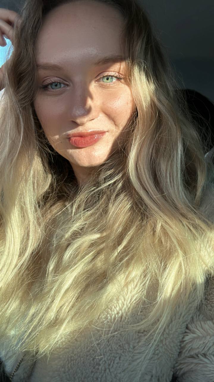 zoi_doll from Jerkmate