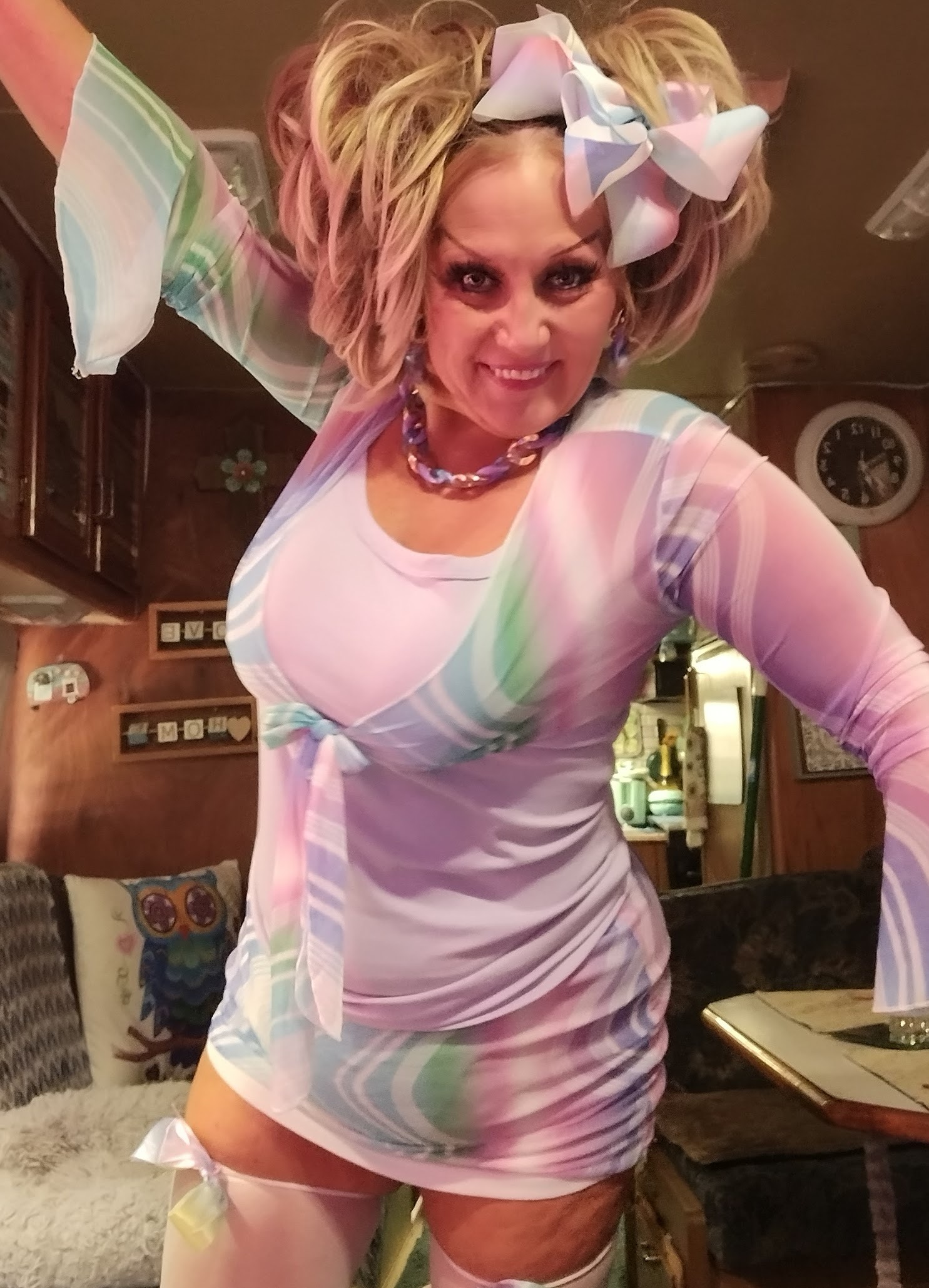 Snazzyteez25