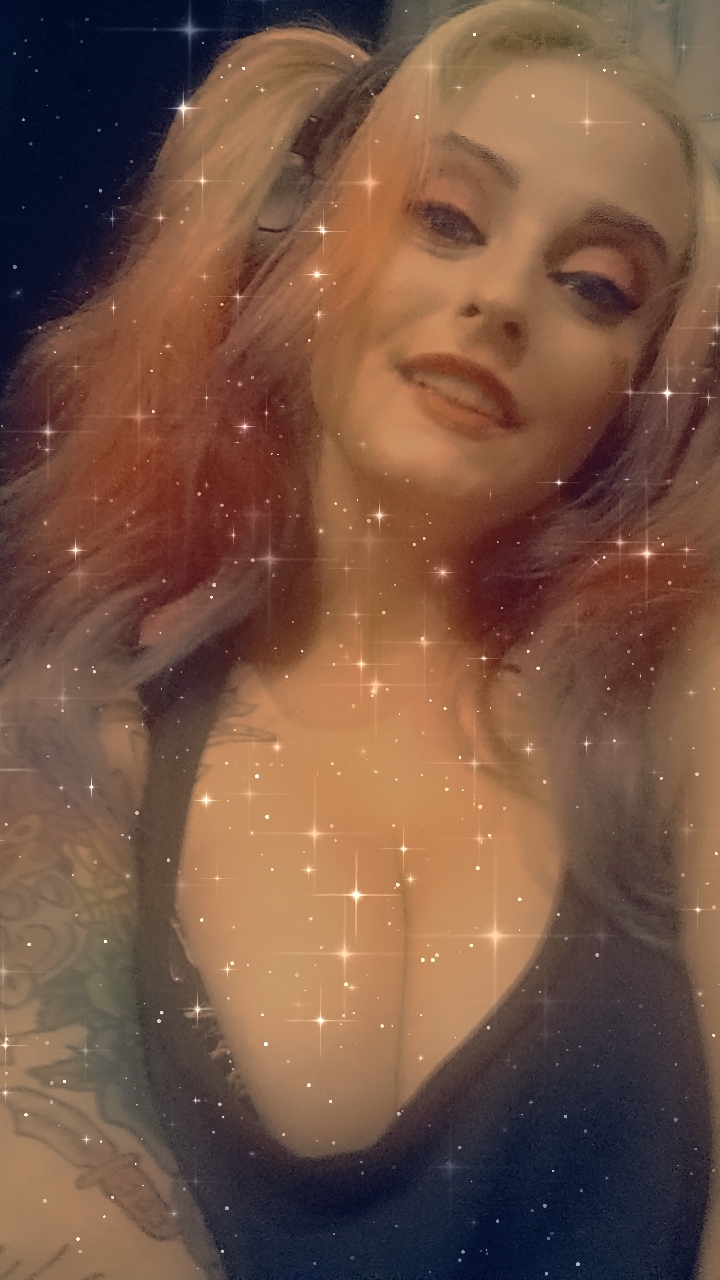 milfwife94 from Jerkmate