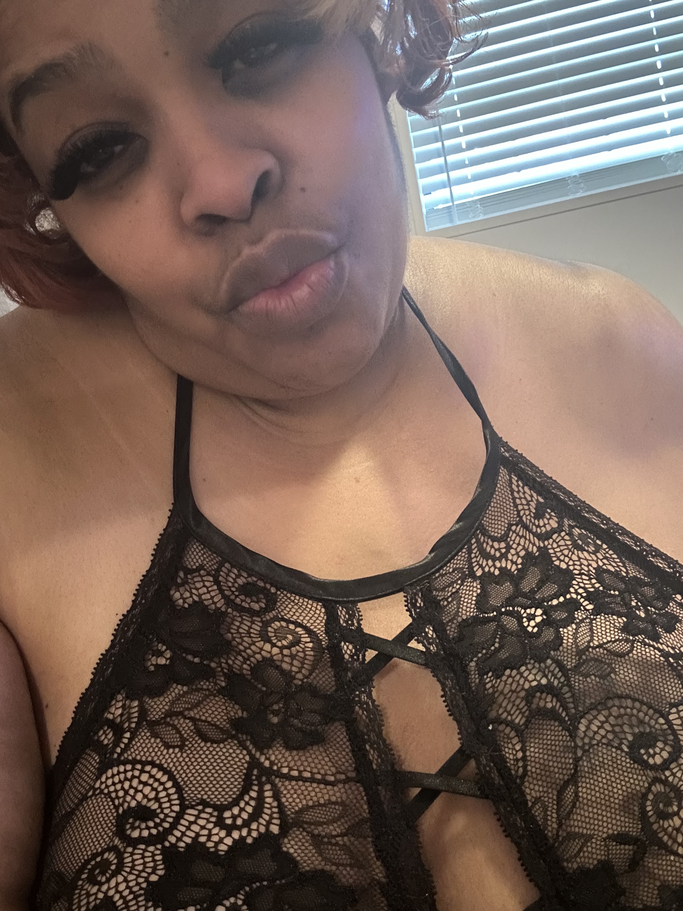 missredboneo from Jerkmate
