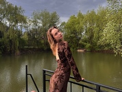 Chat Live with VeronicaIrresistible  18 year old Amateur Cam Girl from Ukraine Photo