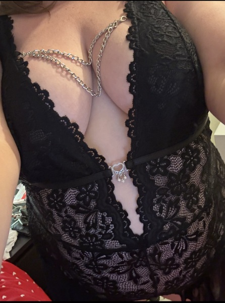 busty_x_bella from Jerkmate