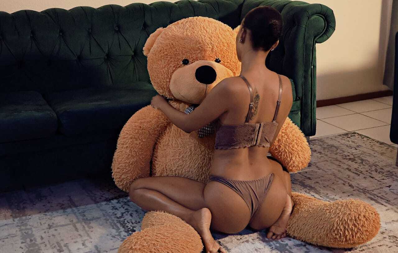 sarafinagoddess23 from Jerkmate