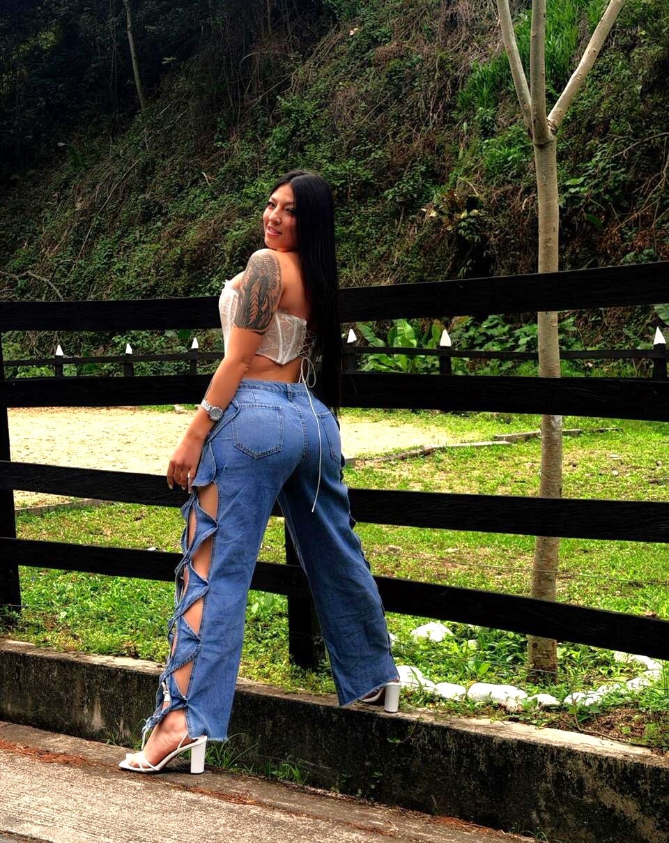 AngelicaDor photo 7