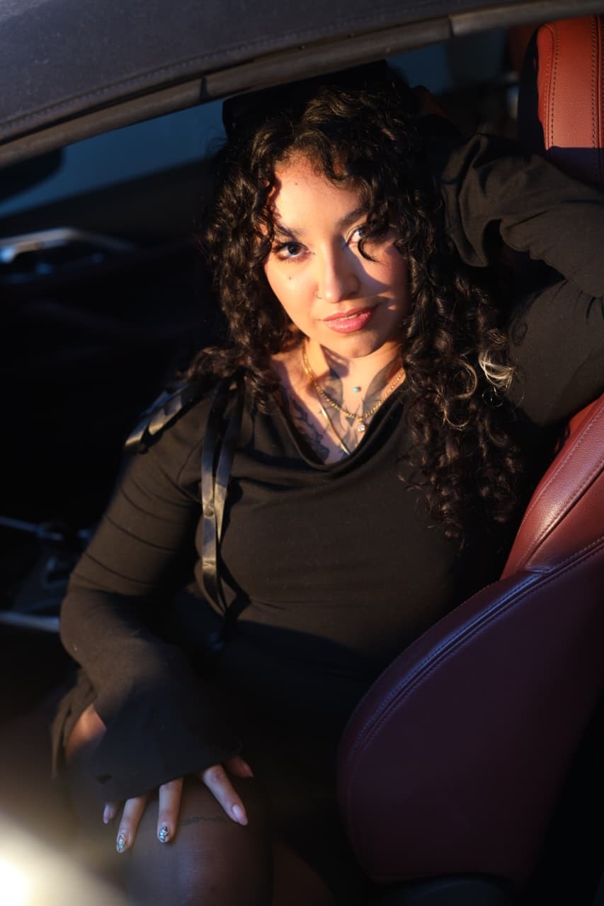 CarmilleZlata picture 4