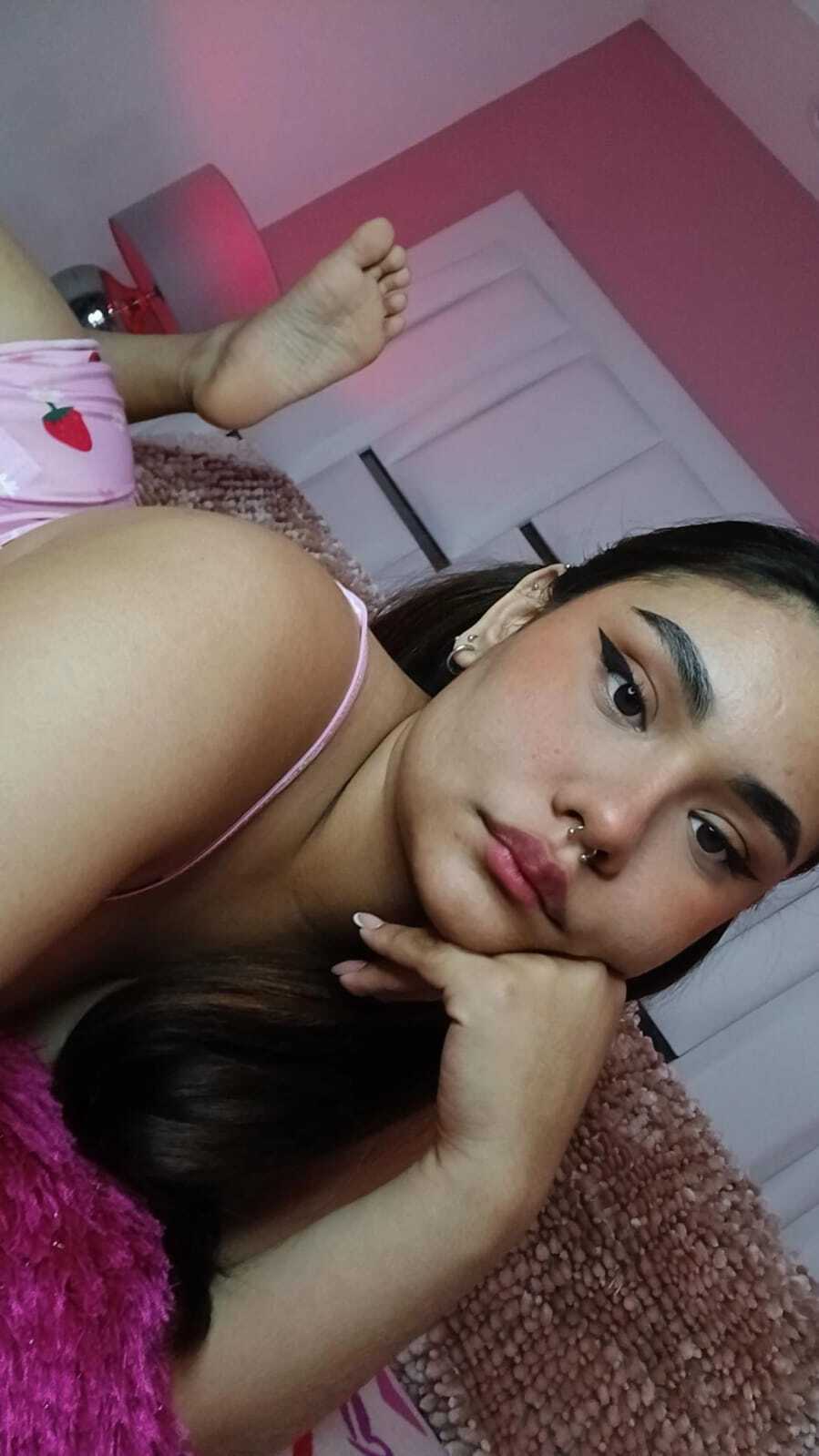 alannawestt from Jerkmate