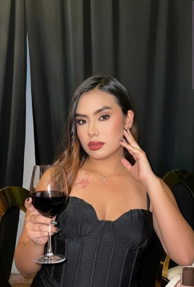 ameliadupontt from Jerkmate