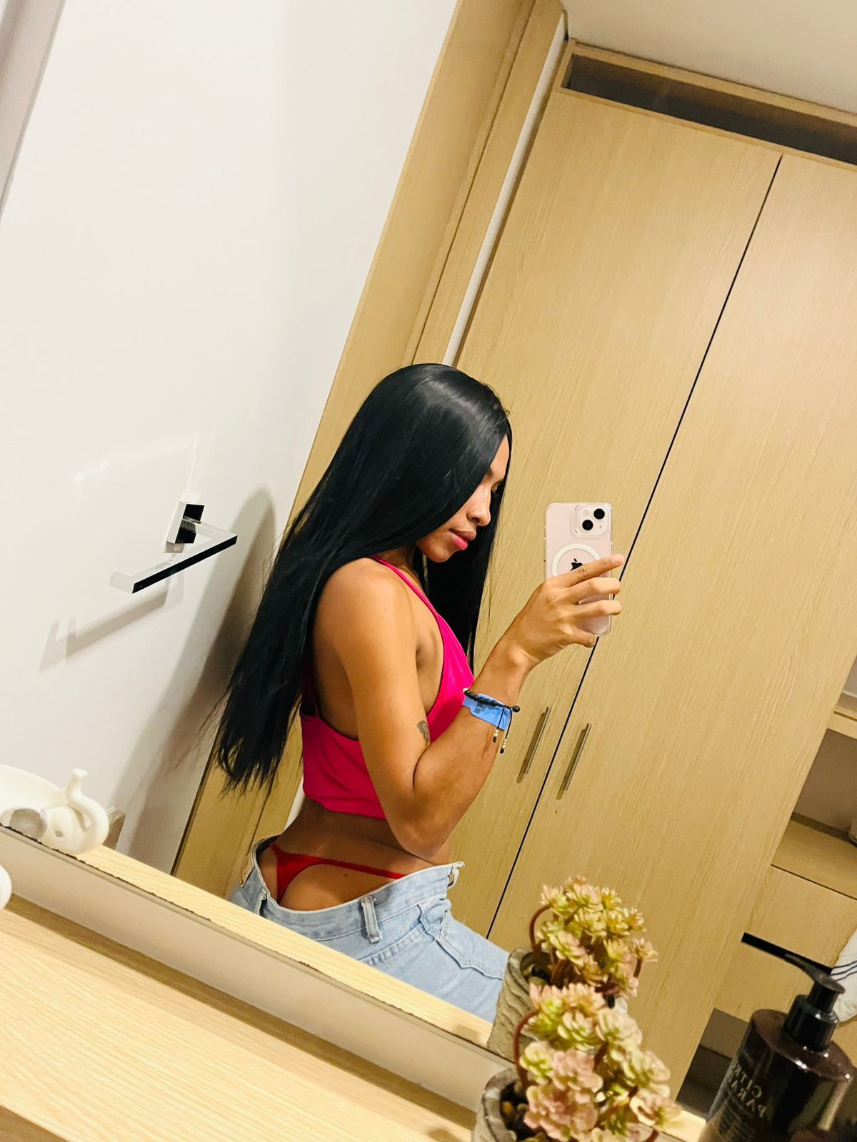 angelkyraasm picture 5