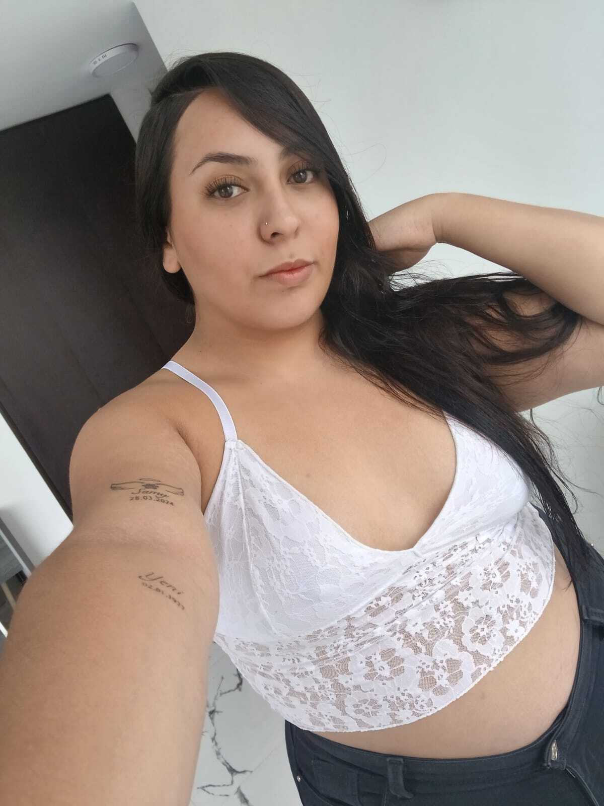 roxanerosee from Jerkmate
