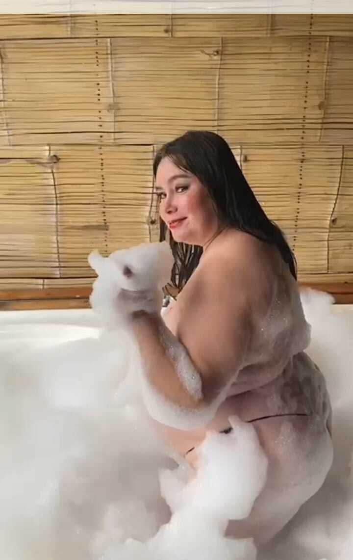 esmeraldamfc111 from Jerkmate