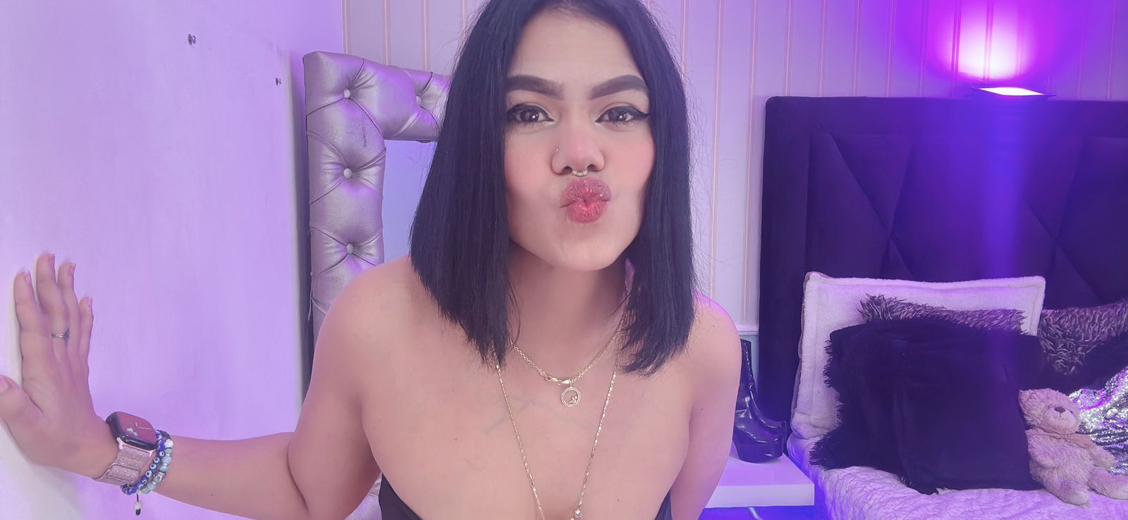 AngelinaDustin picture 4