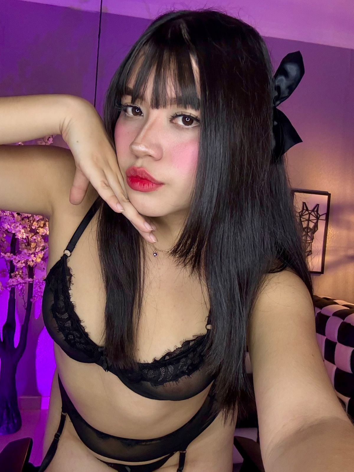 emilyy_cute from Jerkmate