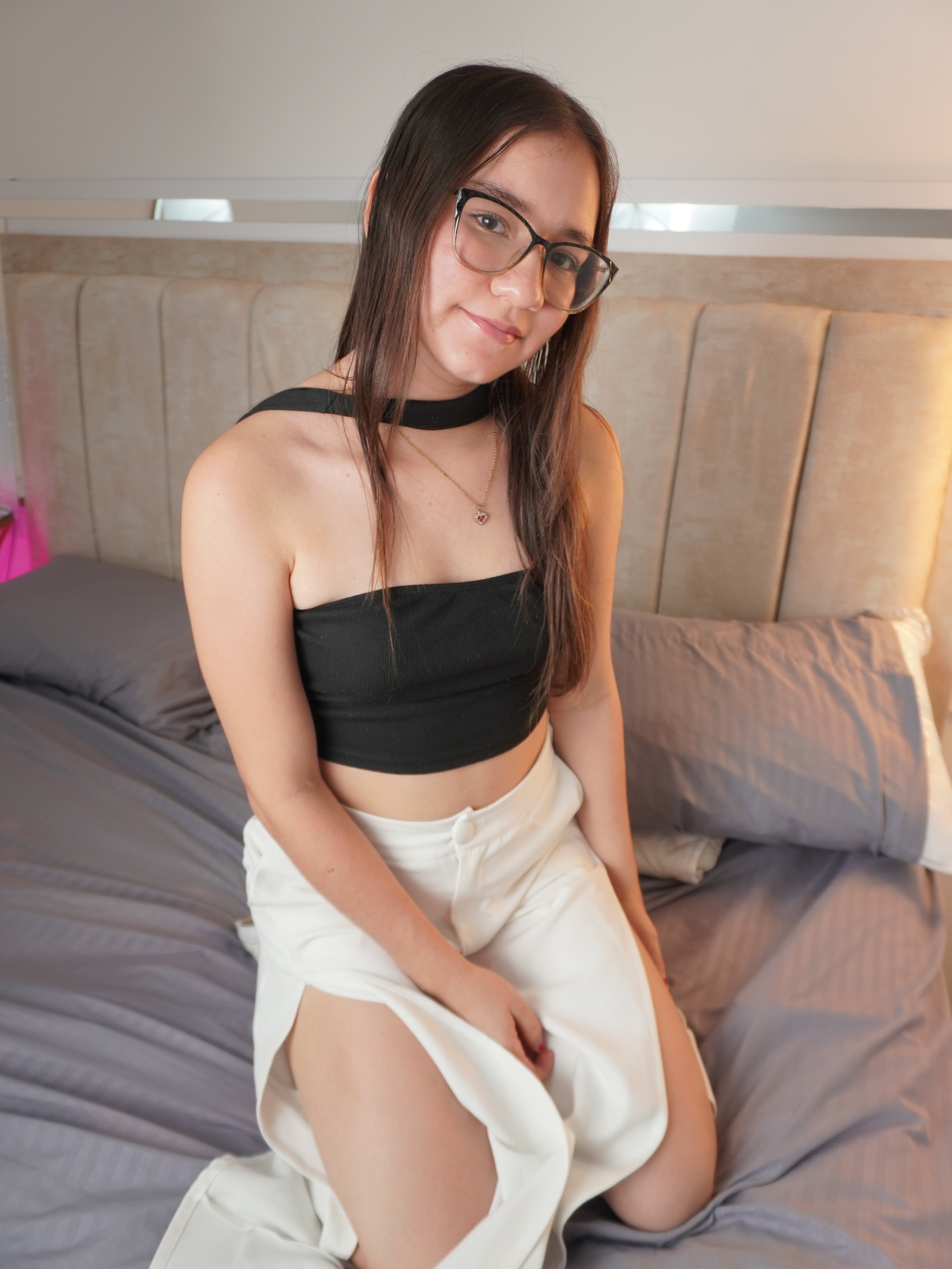 miahilfiger from Jerkmate