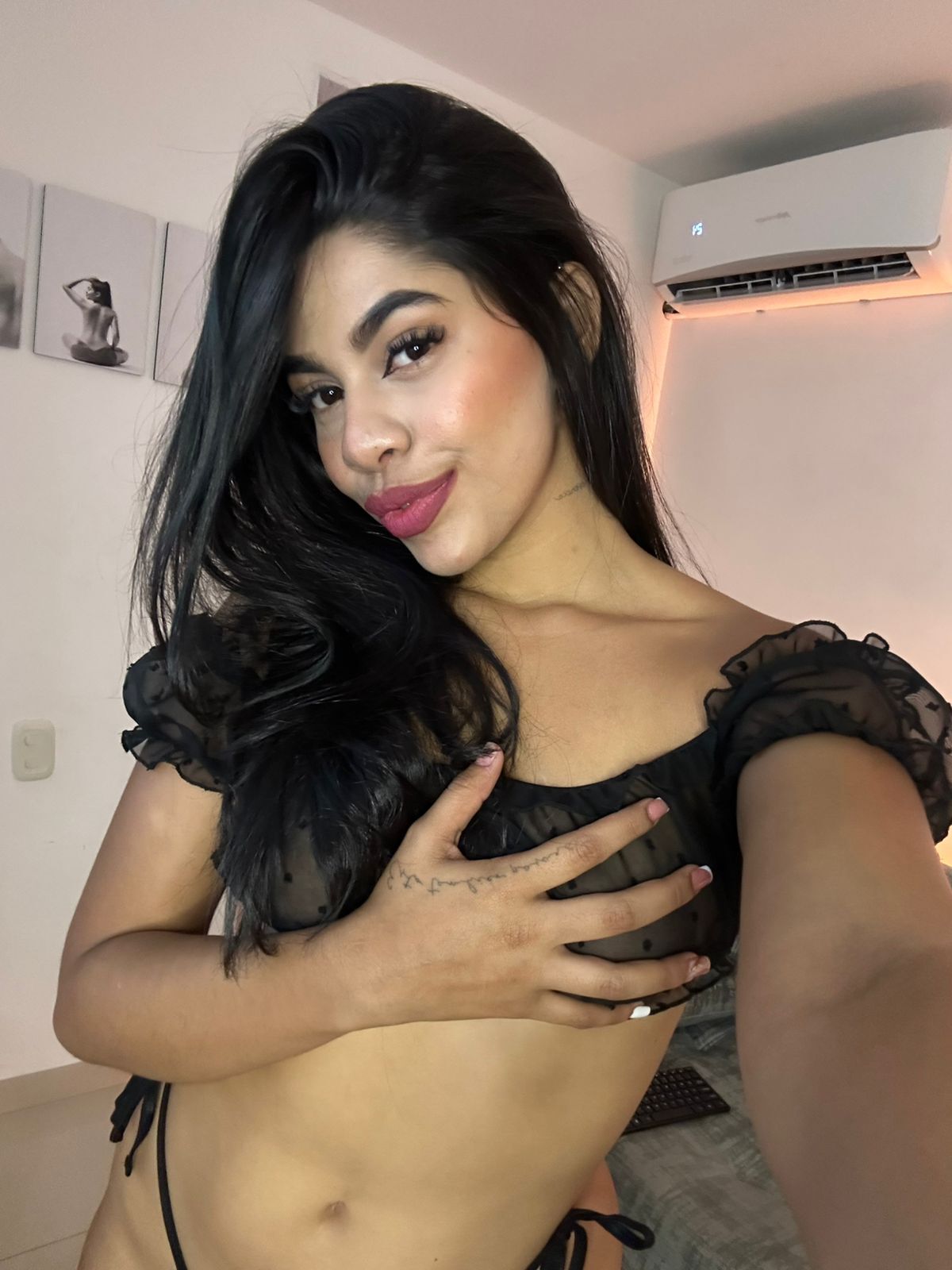 clarckbella from Jerkmate