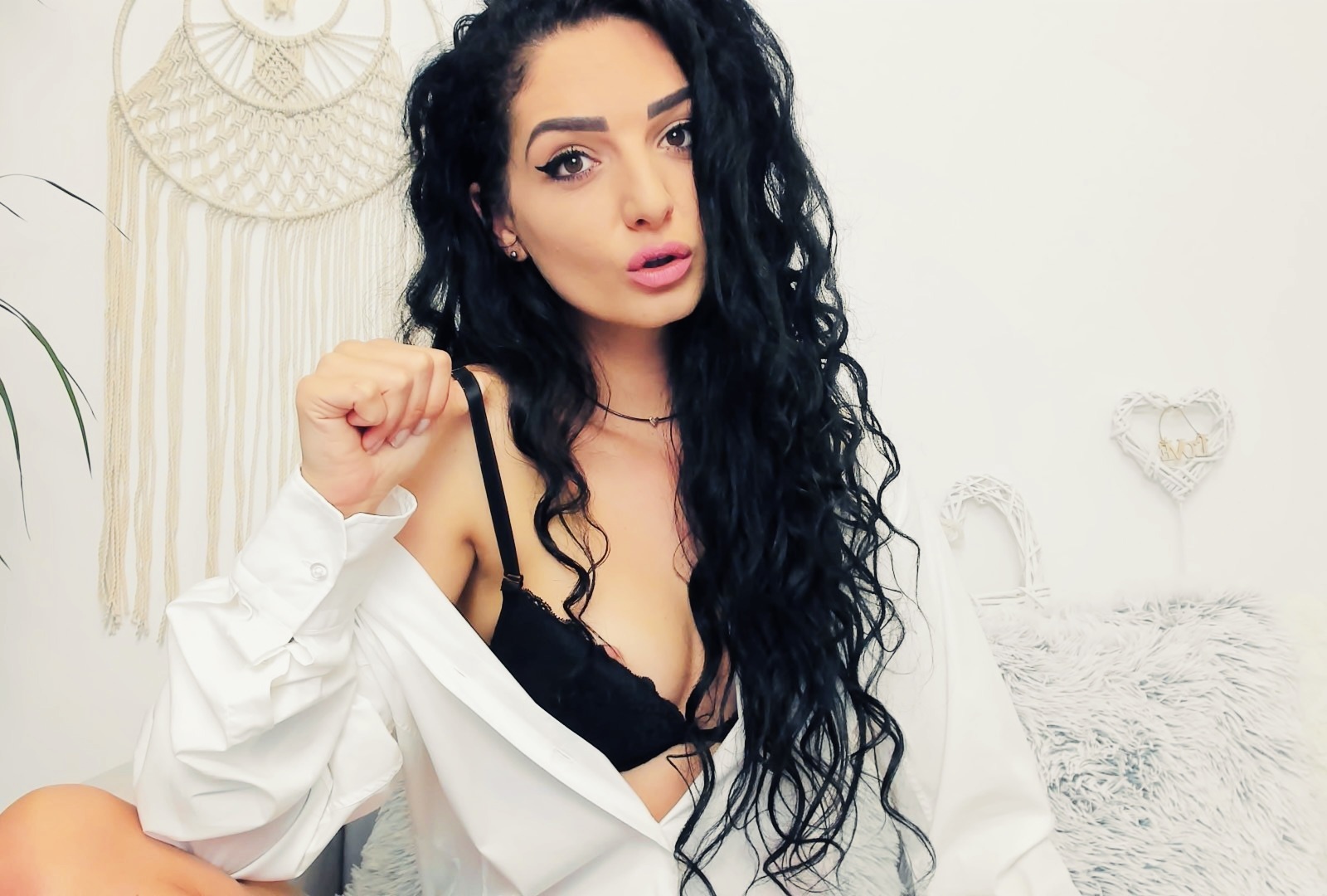 lovelykarina from Jerkmate