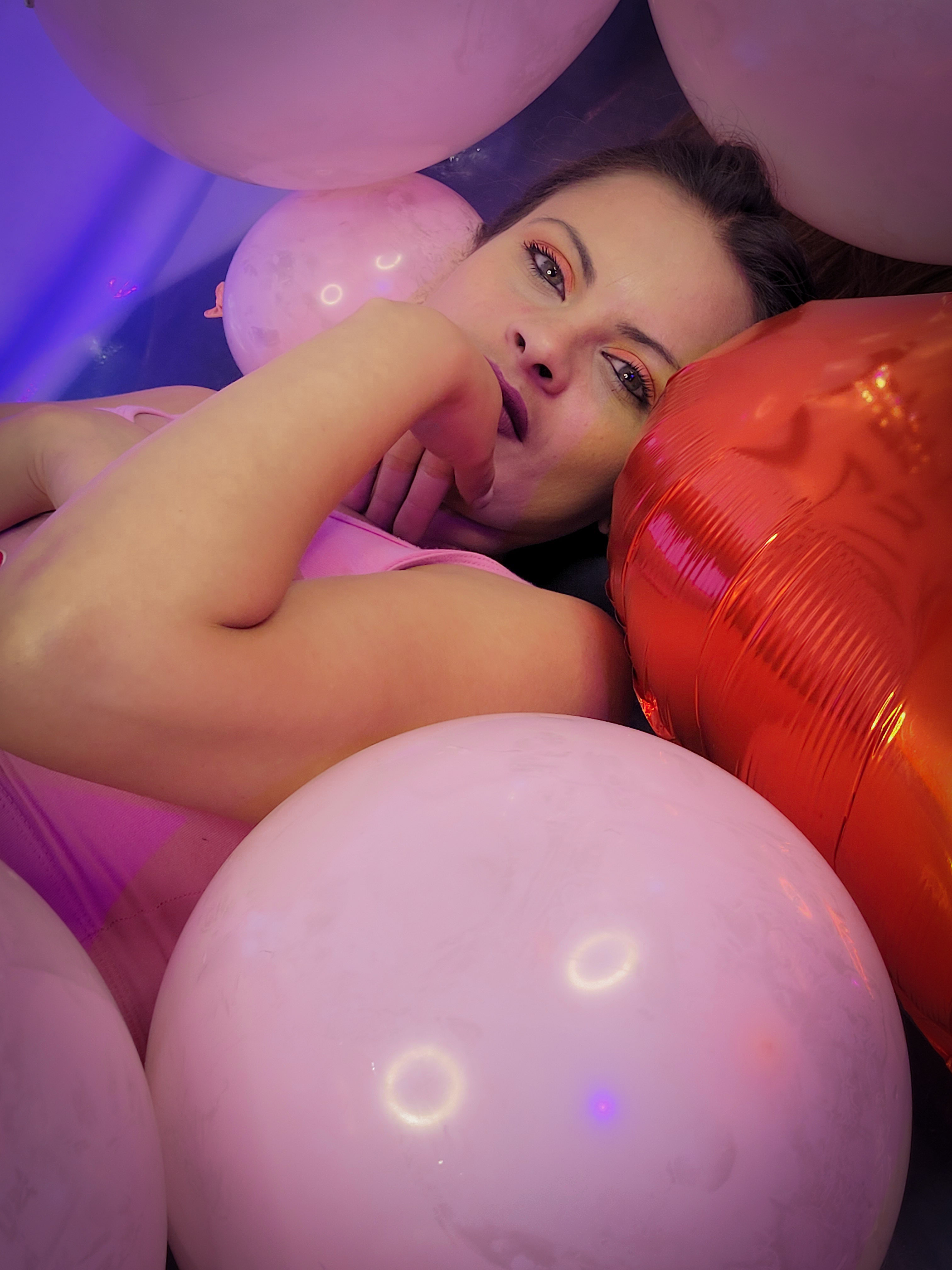 zhoe18 from Jerkmate