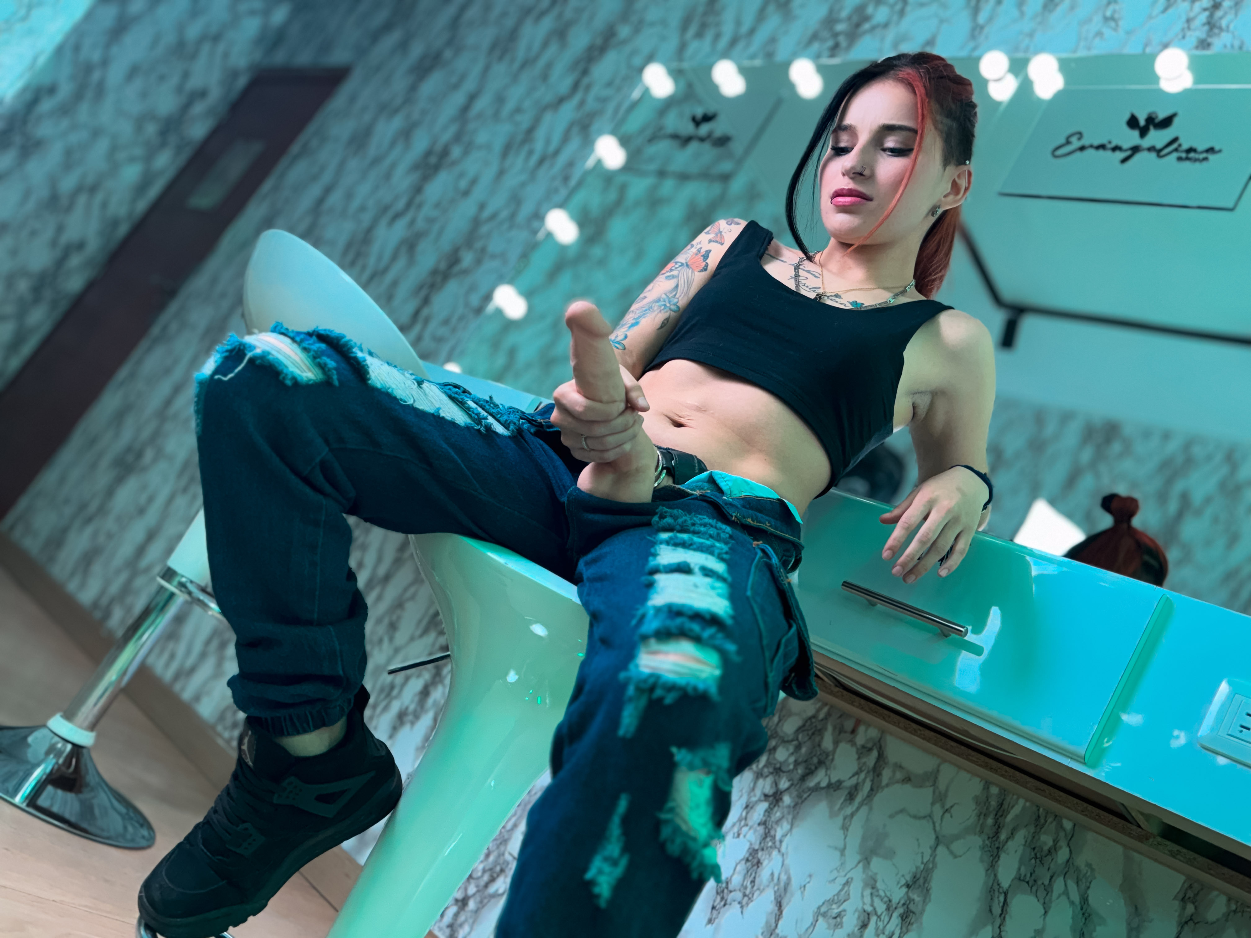 alesweety from Jerkmate