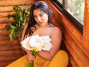 sophiecurvess pic