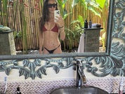 Chat Live with CharlieVelvet  43 year old Amateur Cam Girl from The United Kingdom Photo
