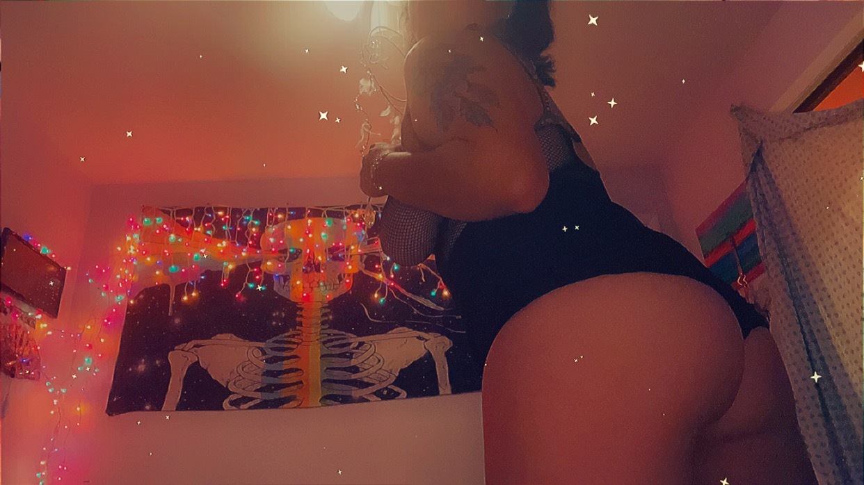 brooklynbaby143 from Jerkmate