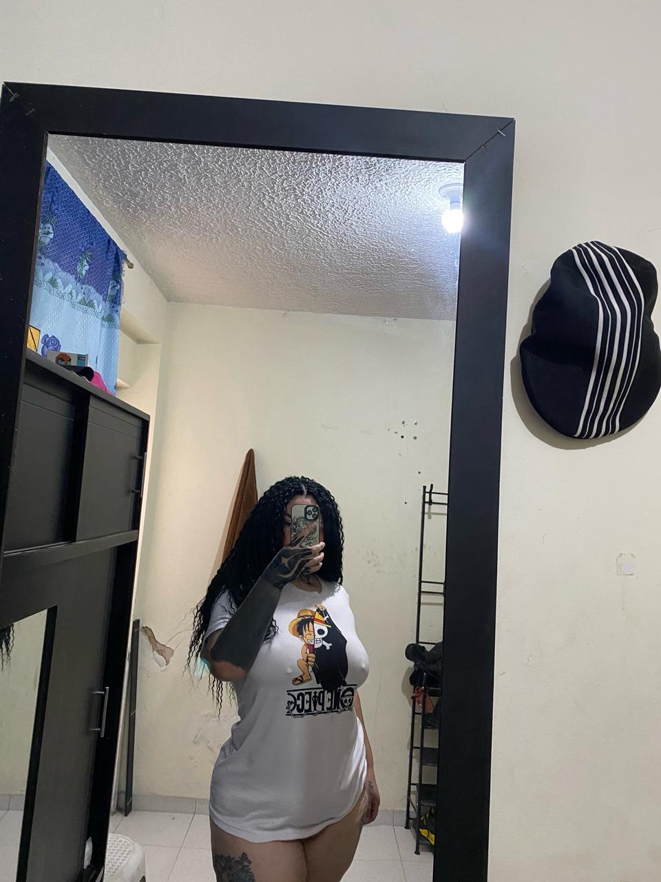 AbbyHiltonn picture 3