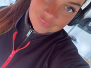 Chat Live with CurvyNatalieX  33 year old Amateur Cam Girl from The United Kingdom Photo