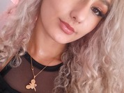 florasaenzz pic