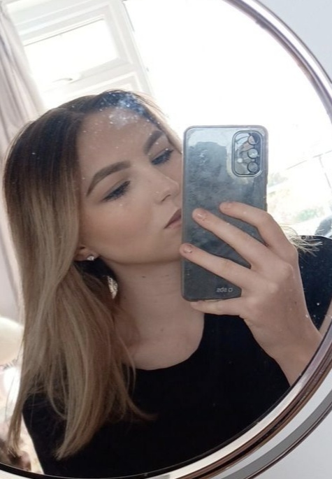 Tallblondiexx