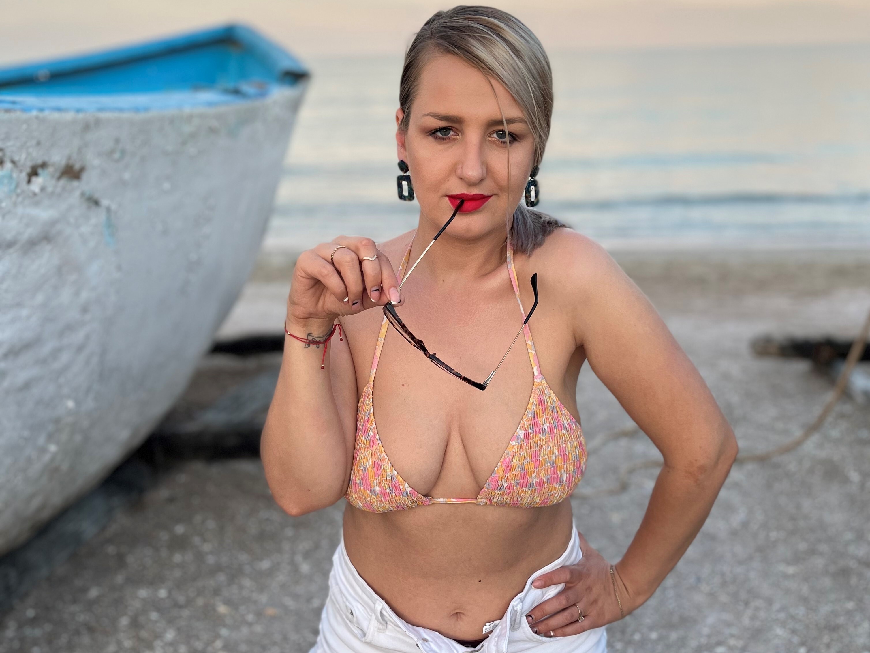mayatrainorx from Jerkmate
