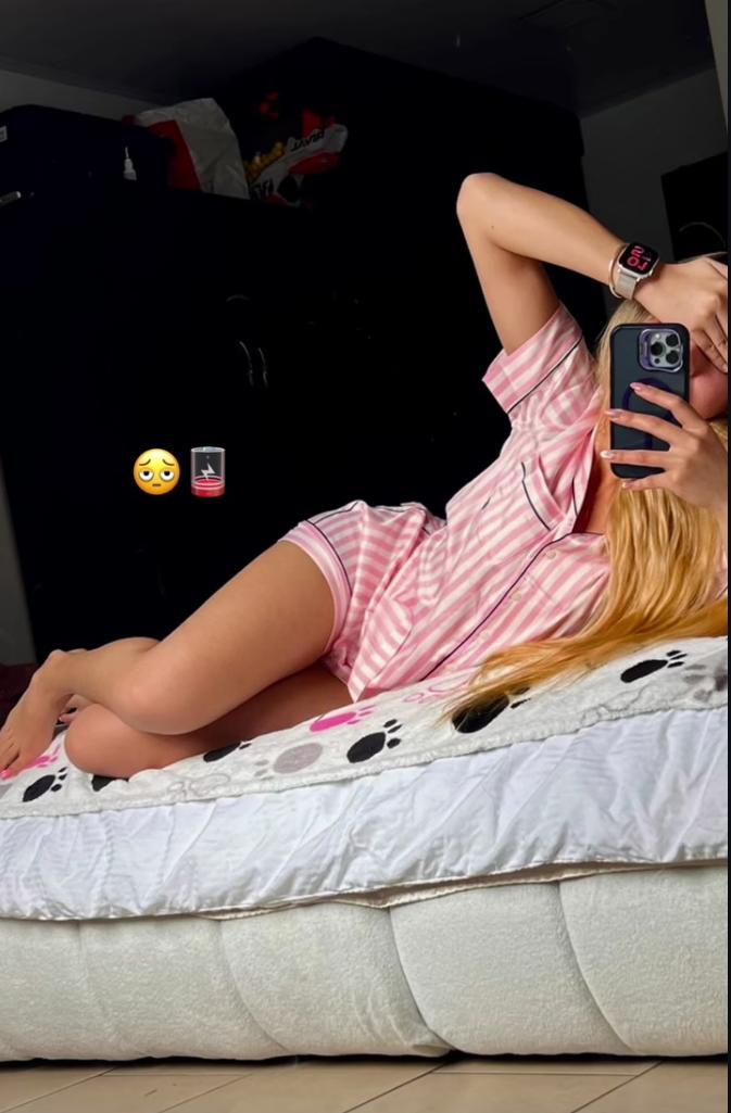 HoneyLeslie picture 3