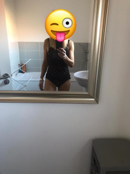 bee_uk from Jerkmate