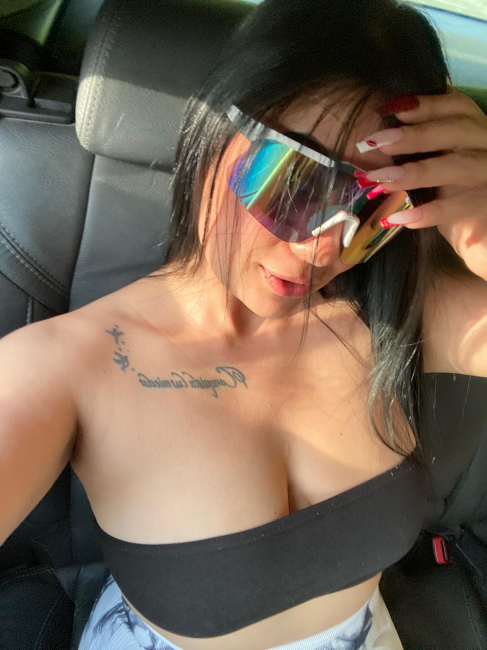 lunaescarlet from Jerkmate