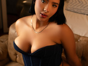 HilaryQueenn