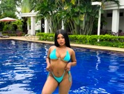 khloebroks pic