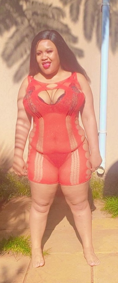 CurvyAuroraxx photo 3