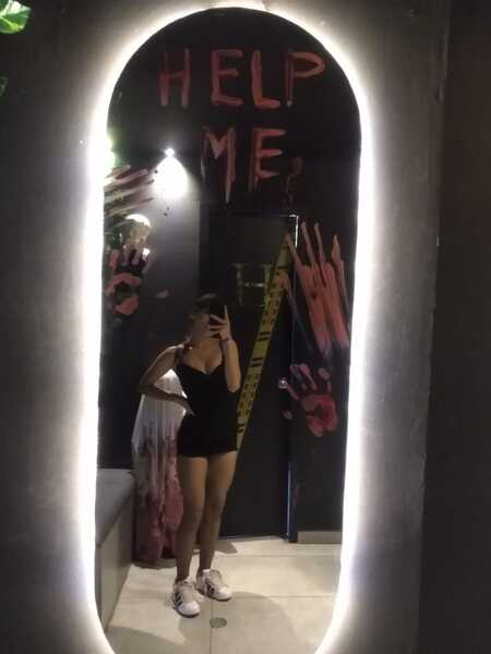 lizzycute90 from Jerkmate
